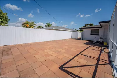 1313 SE 37th Ter, Cape Coral, FL 33904 - Photo 20