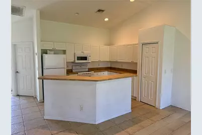 544 SE 7th St, Cape Coral, FL 33990 - Photo 6