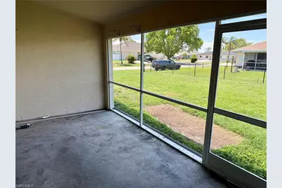544 SE 7th St, Cape Coral, FL 33990 - Photo 10