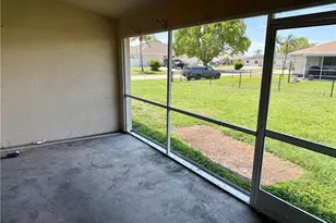 544 SE 7th St, Cape Coral, FL 33990 - Photo 10