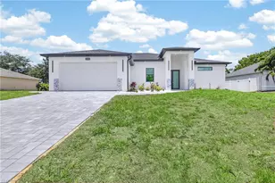 1312 NE 5th Ave, Cape Coral, FL 33909 - Photo 2