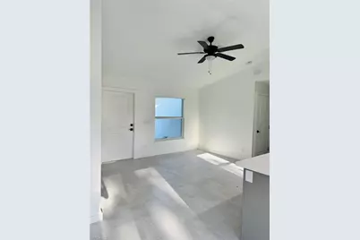 807 Monroe Ave, Lehigh Acres, FL 33972 - Photo 6