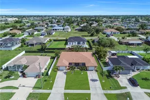 836 Trafalgar Pkwy, Cape Coral, FL 33991 - Photo 30