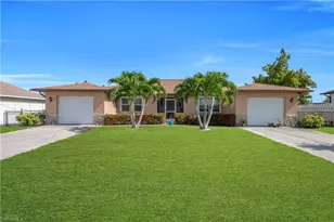 836 Trafalgar Pkwy, Cape Coral, FL 33991 - Photo 28