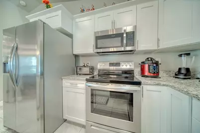 520 Wilmington Pkwy, Cape Coral, FL 33993 - Photo 10