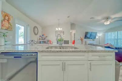 520 Wilmington Pkwy, Cape Coral, FL 33993 - Photo 12