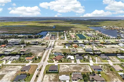 817 NW 38th Pl, Cape Coral, FL 33993 - Photo 2