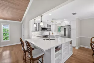 928 Pepper Tree Pl, Sanibel, FL 33957 - Photo 10