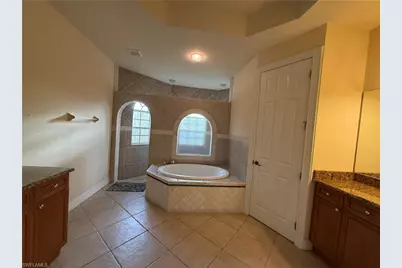 217 NE 21st Pl, Cape Coral, FL 33909 - Photo 6
