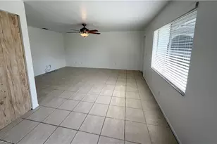 929 SE 24th Ave, Cape Coral, FL 33990 - Photo 6