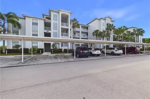 10391 Butterfly Palm Dr, Fort Myers, FL 33966 - Photo 2