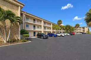 2264 Winkler Ave, Fort Myers, FL 33901 - Photo 2