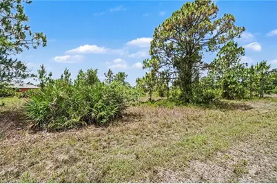 1046 Chandlee St, Lehigh Acres, FL 33974 - Photo 14