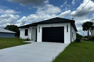 9014 Lawn Ct, Labelle, FL 33935 - Photo 2