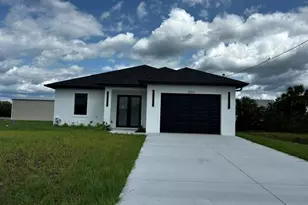 9014 Lawn Ct, Labelle, FL 33935 - Photo 1