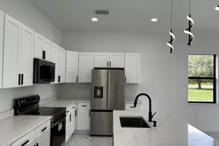 9014 Lawn Ct, Labelle, FL 33935 - Photo 22