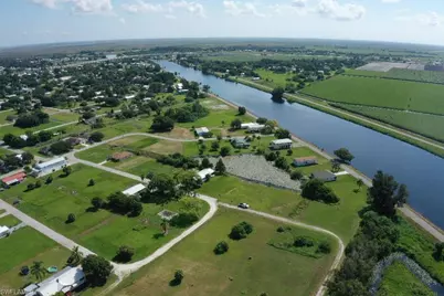 932-940 Meyerchick Dr SW, Moore Haven, FL 33471 - Photo 6