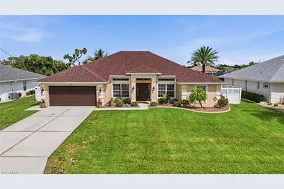 11 Medalist Ln, Rotonda West, FL 33947 - Photo 1