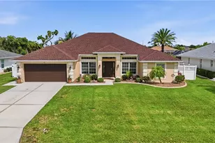 11 Medalist Ln, Rotonda West, FL 33947 - Photo 1