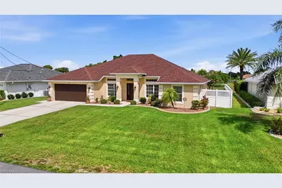 11 Medalist Ln, Rotonda West, FL 33947 - Photo 2