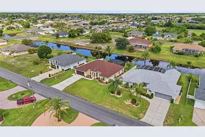 11 Medalist Ln, Rotonda West, FL 33947 - Photo 4