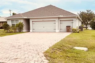 932 SW 7th Ave, Cape Coral, FL 33991 - Photo 1