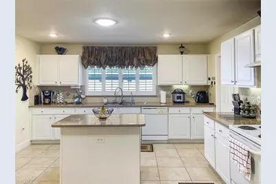 1817 SW 22nd Ln, Cape Coral, FL 33991 - Photo 8