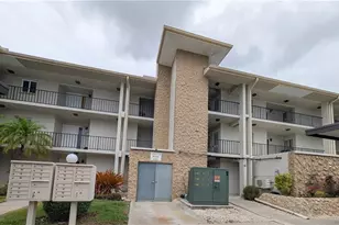 2100 Barkeley Ln, Fort Myers, FL 33907 - Photo 14