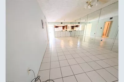 2100 Barkeley Ln #3, Fort Myers, FL 33907 - Photo 4