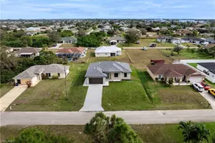 910 Atherton Ave, Lehigh Acres, FL 33971 - Photo 4