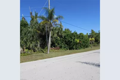 4072 Stringfellow Rd, Saint James City, FL 33956 - Photo 2