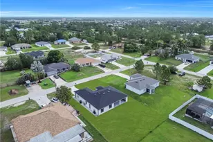 2507 39th St SW, Lehigh Acres, FL 33976 - Photo 38