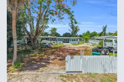 8396 Sevigny Dr, North Fort Myers, FL 33917 - Photo 4