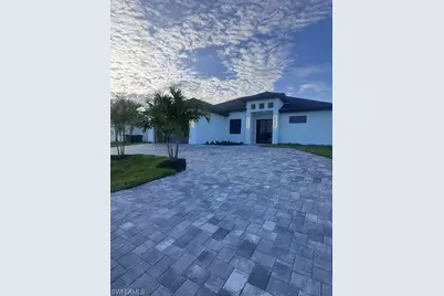 1009 Tropicana Pkwy W, Cape Coral, FL 33993 - Photo 2