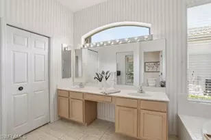 9225 Garden Pointe, Fort Myers, FL 33908 - Photo 20
