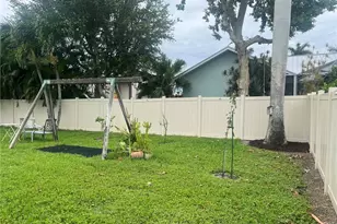 5231 SW 27th Pl, Cape Coral, FL 33914 - Photo 18