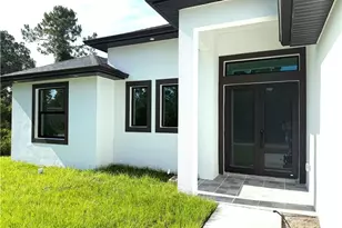 920 Binkley St E, Lehigh Acres, FL 33974 - Photo 4