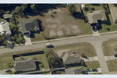 1828 SW 32nd St, Cape Coral, FL 33914 - Photo 2