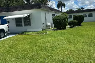 10 Tangerine Ct, Lehigh Acres, FL 33936 - Photo 4