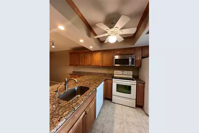 4629 SE 5th Pl #14, Cape Coral, FL 33904 - Photo 4