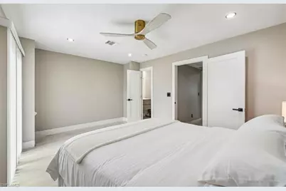 18010 San Carlos Blvd #33, Fort Myers Beach, FL 33931 - Photo 16