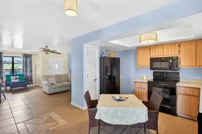 619/621 SW 3rd Ter, Cape Coral, FL 33991 - Photo 12