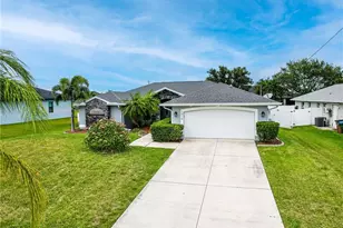 1019 NW 9th St, Cape Coral, FL 33993 - Photo 4
