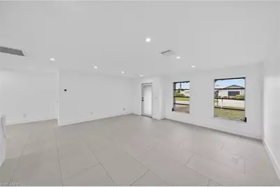 2031 SE 25th Ln, Cape Coral, FL 33904 - Photo 8