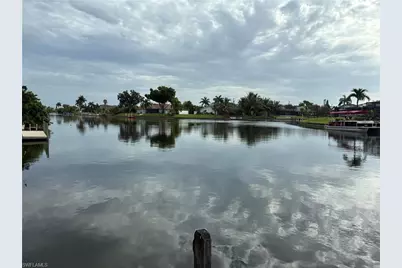 519 SE 20th Ct, Cape Coral, FL 33990 - Photo 14