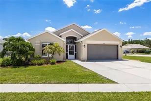 1504 Honor Ct, Lehigh Acres, FL 33971 - Photo 2