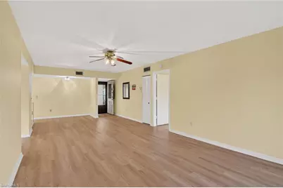 12481 McGregor Blvd #17, Fort Myers, FL 33919 - Photo 10