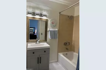 1005 SW 48th Ter #7, Cape Coral, FL 33914 - Photo 12