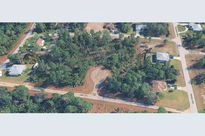 927 Alice Ct, Lehigh Acres, FL 33974 - Photo 2