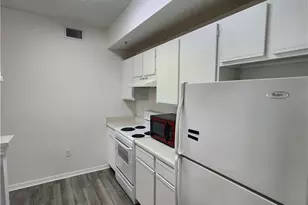 6321 Aragon Way, Fort Myers, FL 33966 - Photo 4
